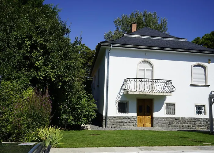 Casa de Férias Vértessy Ház *